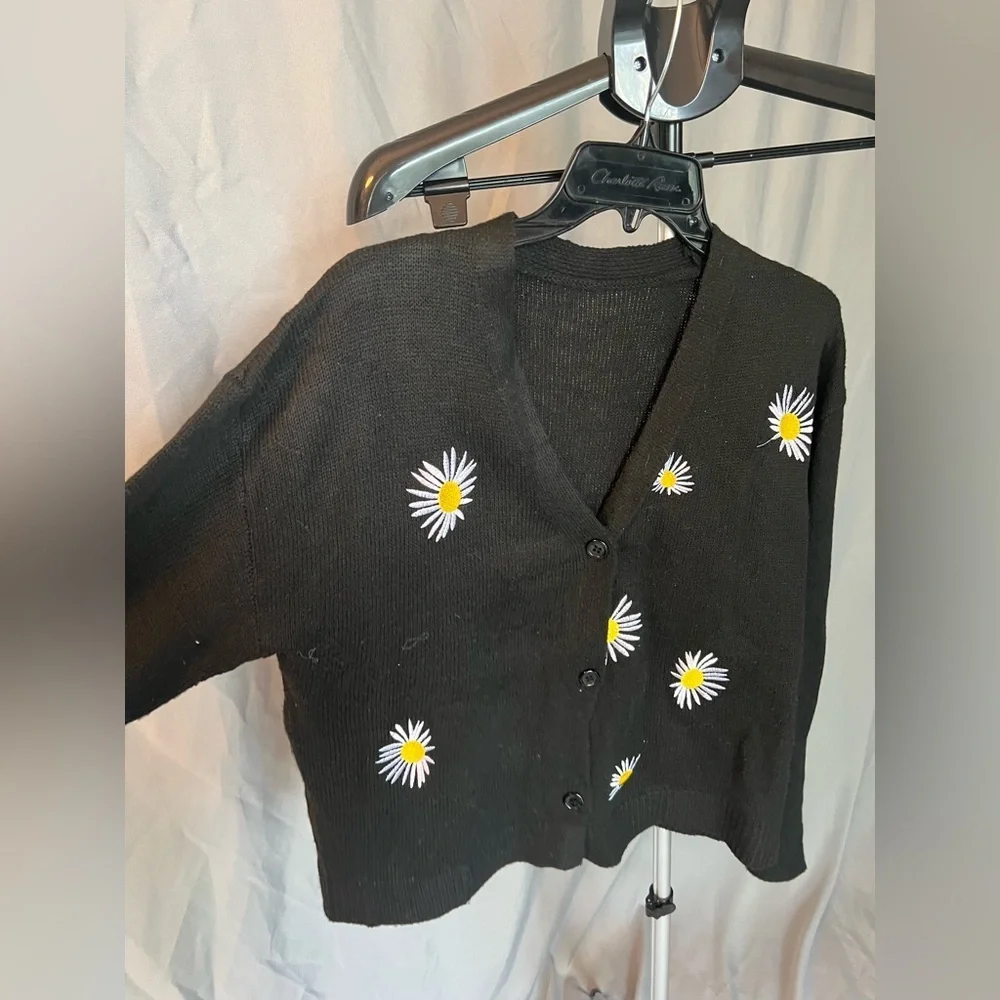 Black Daisy Embroidered Cardigan Sweater - Picture 2 of 3